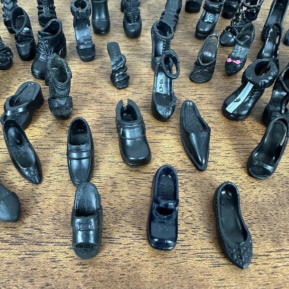 Large Lot of Barbie Doll Single Shoes All Black Heels Flats Skipper Stacey 54 PC - Picture 3 of 8